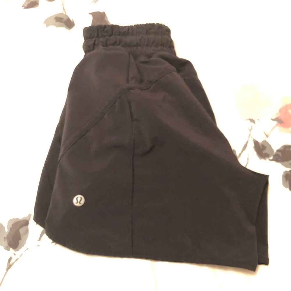 Lululemon Track That Short 5" Size 2